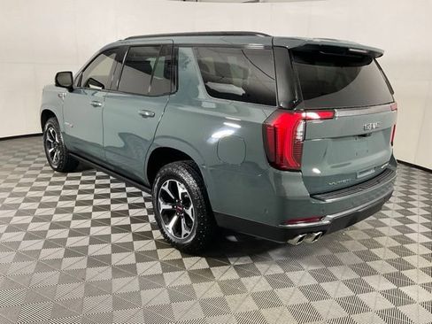 Used 2025 GMC Yukon AT4 w/ AT4 Premium Package AWD/4WD image 4