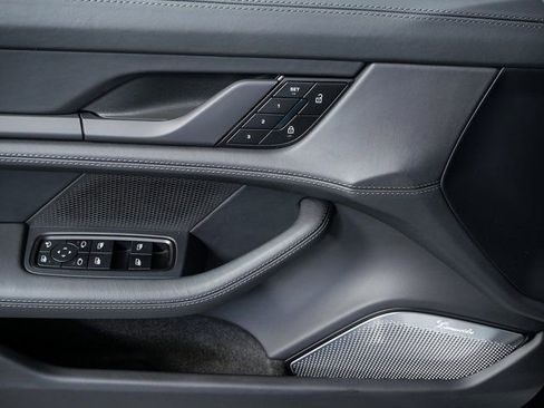 New 2026 Porsche Taycan GTS image 6
