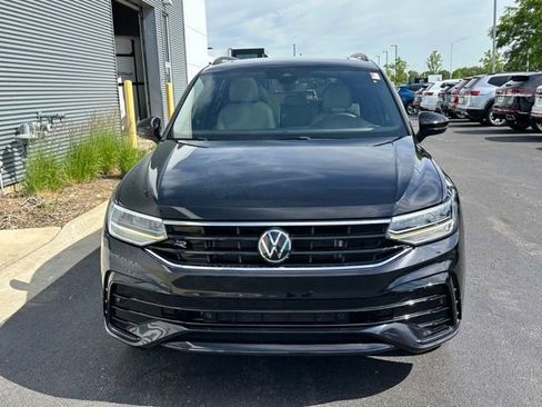 Certified 2022 Volkswagen Tiguan SE R-Line FWD image 2