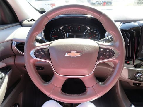 Used 2019 Chevrolet Traverse LT image 25