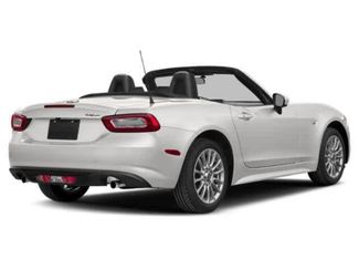 Used 2018 FIAT 124 Spider Classica w/ Technology & Siriusxm Group video 2