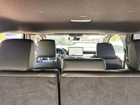 New 2026 Toyota 4Runner TRD Off-Road Premium AWD/4WD image 12