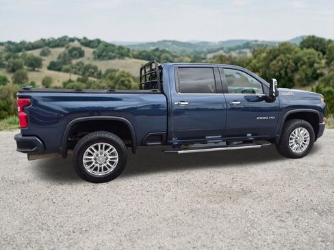 Used 2020 Chevrolet Silverado 2500 High Country w/ Z71 Off-Road Package AWD/4WD image 11