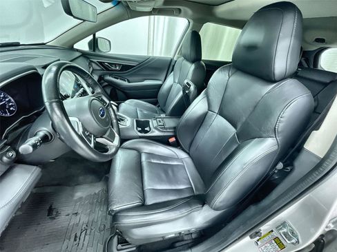 Used 2021 Subaru Outback Limited image 19
