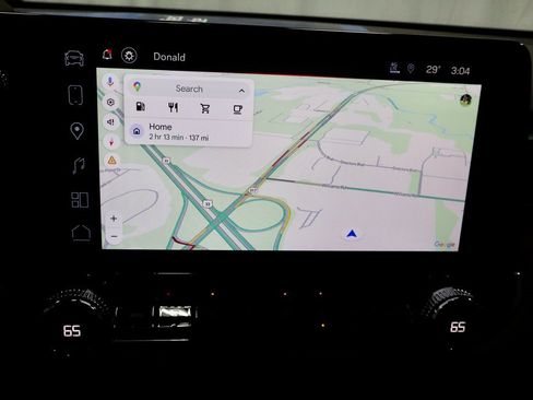 Used 2023 GMC Canyon Denali image 4