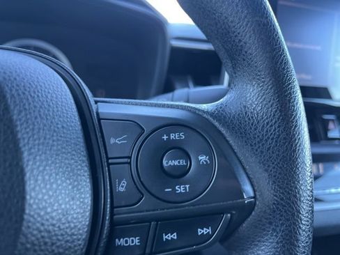 Used 2021 Toyota Corolla LE image 26