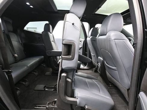 Used 2022 Buick Enclave Essence w/ Experience Buick Package image 51