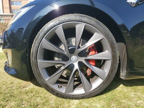 Used 2019 Tesla Model S P100D image 6