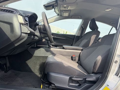 Used 2026 Toyota Camry LE FWD image 28