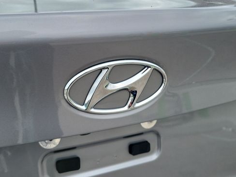 Used 2021 Hyundai Accent SEL FWD image 7