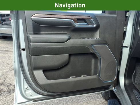 Certified 2024 GMC Sierra 1500 Elevation w/ LPO, Elevation Black Package AWD/4WD image 15
