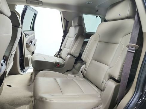 Used 2019 Chevrolet Tahoe LT RWD image 35