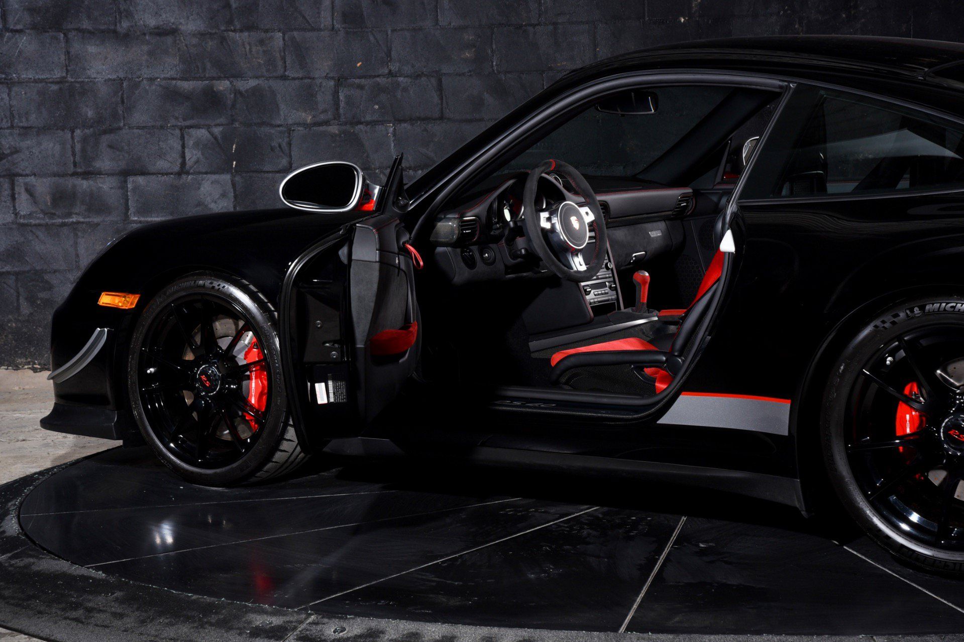 Used 2011 Porsche 911 GT3 RS 4.0 RWD image 16