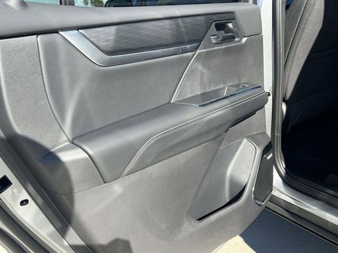 New 2026 GMC Acadia Elevation image 24