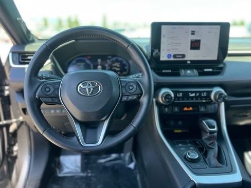 Used 2023 Toyota RAV4 XSE w/ Weather Package AWD/4WD image 17