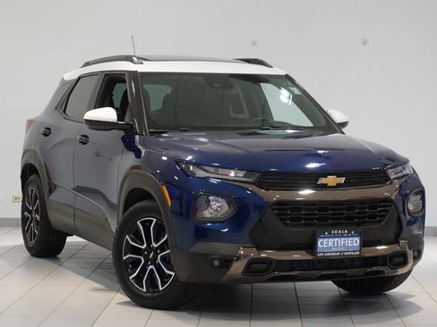 Certified 2023 Chevrolet TrailBlazer ACTIV w/ Sun and Liftgate Package image 2