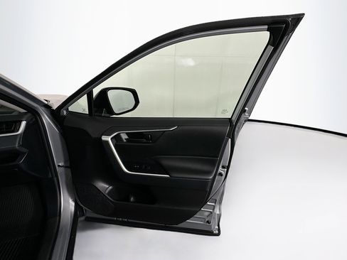 Used 2025 Toyota RAV4 LE image 29
