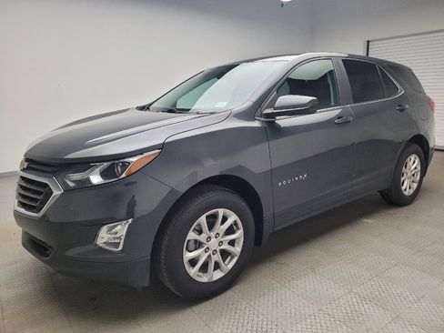 Used 2021 Chevrolet Equinox LT image 2