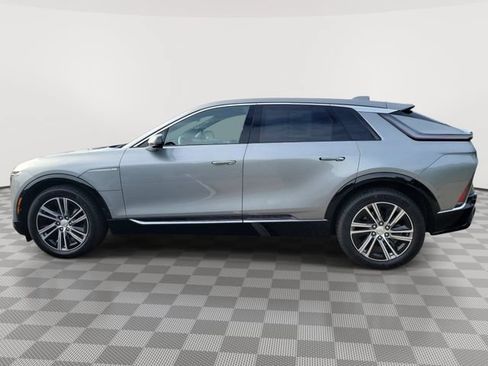Certified 2024 Cadillac Lyriq Luxury AWD/4WD image 3