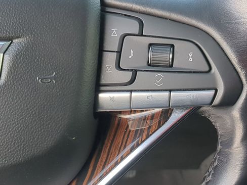 Used 2023 Cadillac Escalade ESV Premium Luxury image 33