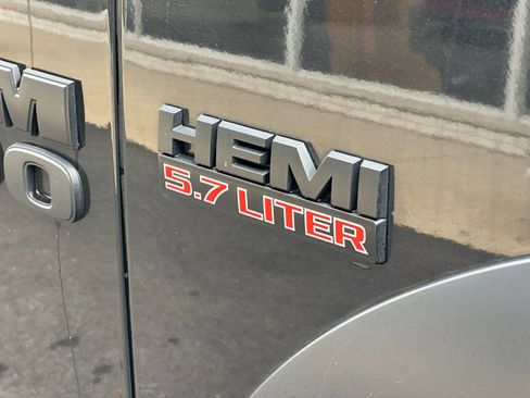 Used 2018 RAM 1500 Rebel w/ Luxury Group image 10