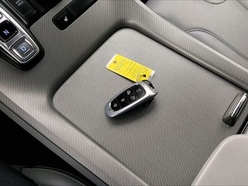 Certified 2025 Hyundai Palisade SEL AWD/4WD image 15