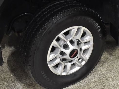 Used 2021 GMC Sierra 2500 SLE image 12