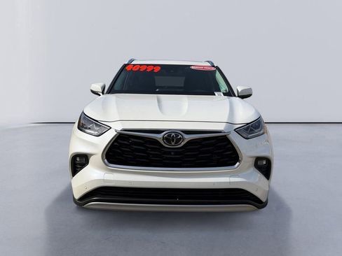 Used 2021 Toyota Highlander Platinum image 8