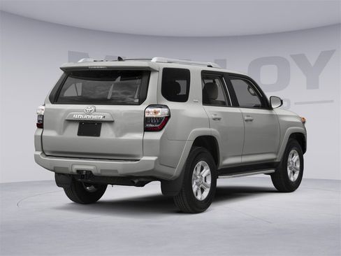Used 2017 Toyota 4Runner SR5 Premium image 3