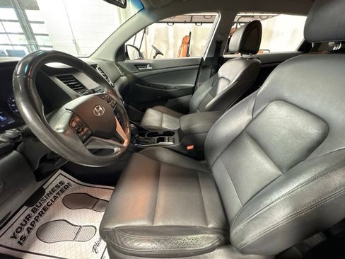 Used 2017 Hyundai Tucson SE Plus AWD/4WD image 15