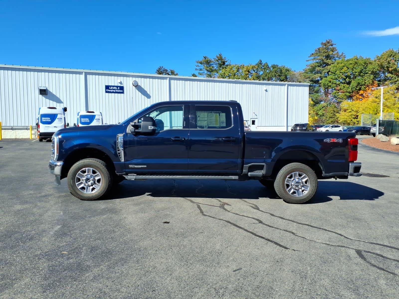 Used 2024 Ford F250 Lariat AWD/4WD image 2