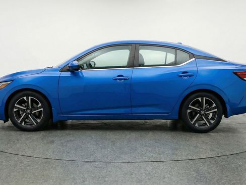 Used 2025 Nissan Sentra SV image 5