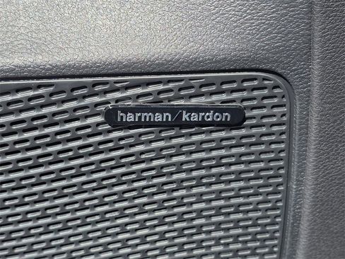 New 2026 Chrysler Pacifica Pinnacle image 14