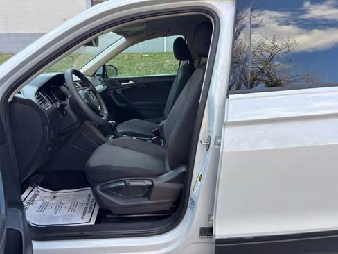 Used 2019 Volkswagen Tiguan S image 10