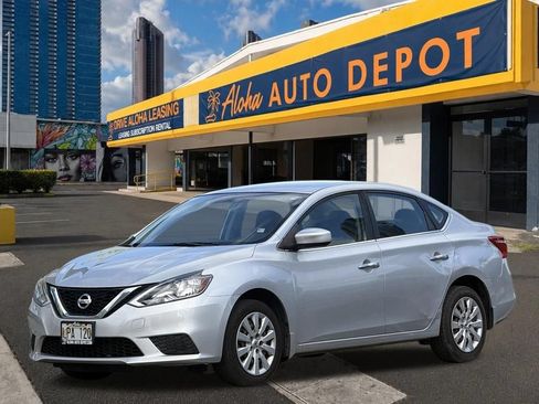 Used 2017 Nissan Sentra SV FWD image 1