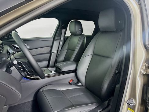 New 2026 Land Rover Range Rover Velar Dynamic SE image 21