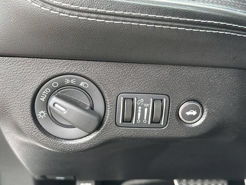 Used 2023 Dodge Challenger SRT Hellcat RWD image 29