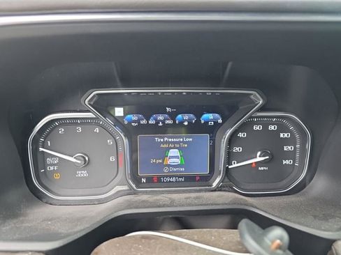 Used 2021 GMC Yukon XL Denali w/ Denali Premium Package image 12