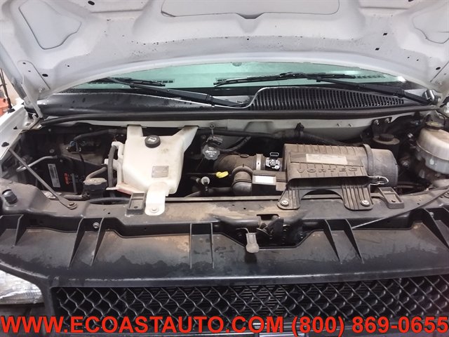 Used 2017 Chevrolet Express 2500 RWD image 11