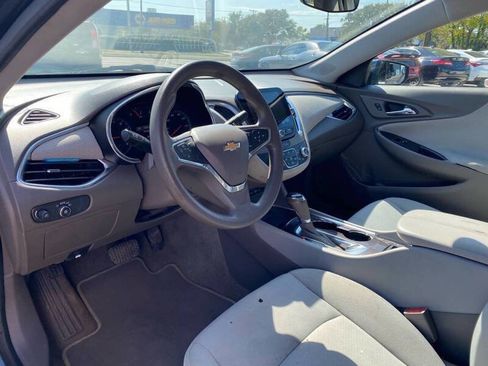 Used 2020 Chevrolet Malibu LT image 8