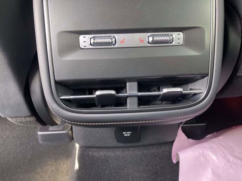 Certified 2024 Lincoln Nautilus Reserve w/ Equipment Group 202A image 19