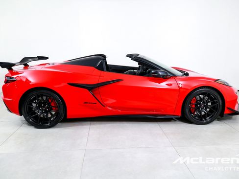 Used 2024 Chevrolet Corvette Z06 image 10