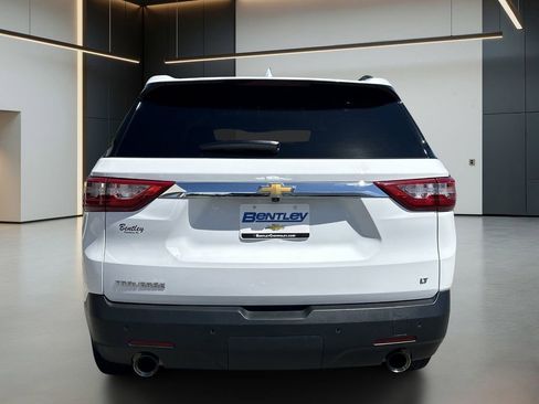 Used 2021 Chevrolet Traverse LT FWD image 4