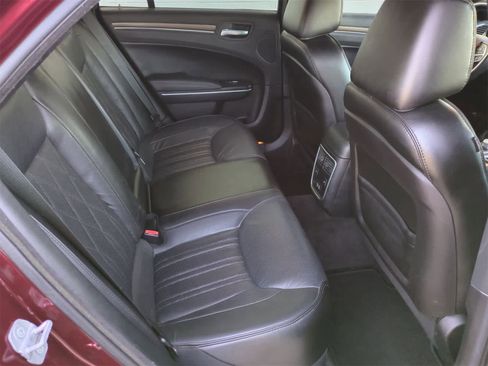 Used 2017 Chrysler 300 C Platinum w/ Safetytec Group II image 21