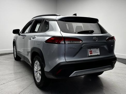 Used 2025 Toyota Corolla Cross LE FWD image 37