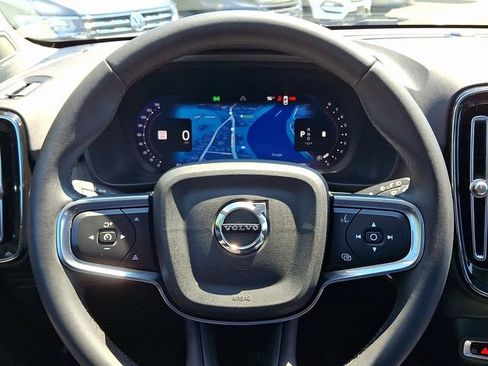 Used 2024 Volvo XC40 B5 Plus w/ Protection Package Premier AWD/4WD image 21