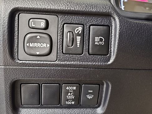 Used 2023 Toyota 4Runner TRD Off-Road Premium w/ Moonroof Package AWD/4WD image 27