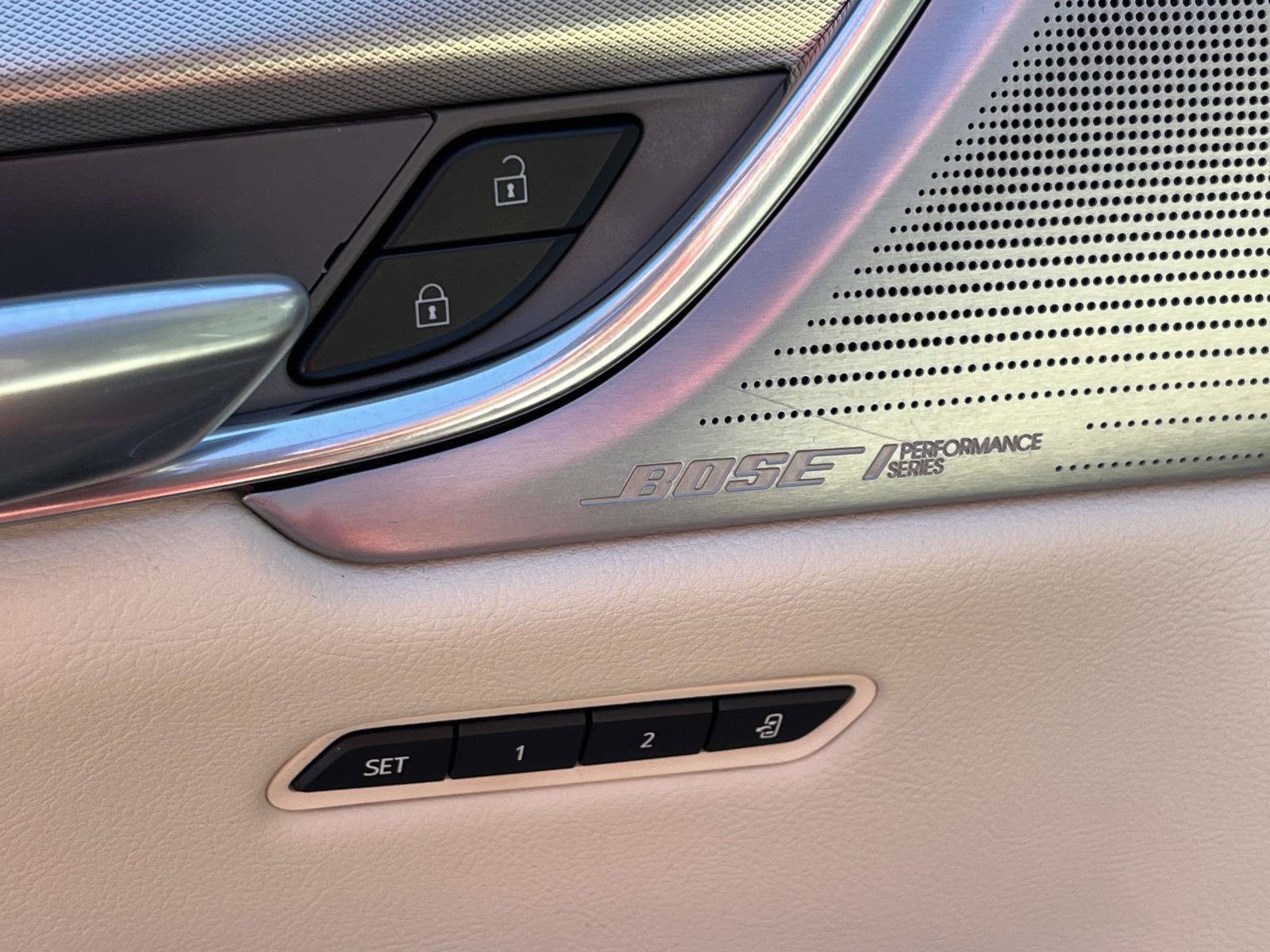 Used 2024 Cadillac XT5 Premium Luxury w/ Technology Package FWD image 18
