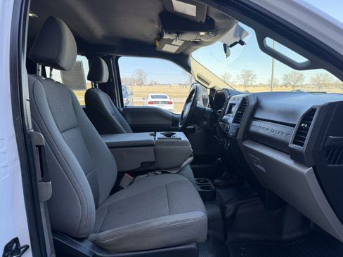 Used 2019 Ford F550 4x4 SuperCab Super Duty image 9