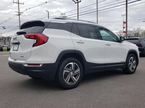 Used 2021 GMC Terrain SLT w/ Infotainment Package II AWD/4WD image 3